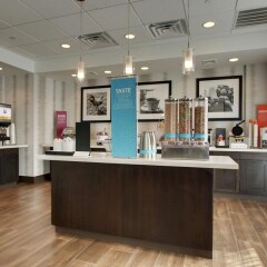 Отель Hampton Inn by Hilton Pawtucket интерьер отеля фото 3