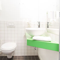 7 Days Premium Hotel Puch-Urstein Пух-Халлайн ванная