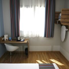 Отель Travelodge Madrid Alcalá Мадрид фото 3