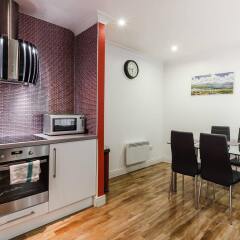 Апартаменты Parnell Square Apartments сейф в номере