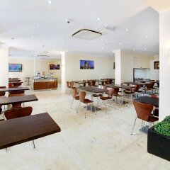 Отель Queens Park Hotel Великобритания, Лондон - 12 отзывов об отеле, цены и фото номеров - забронировать отель Queens Park Hotel онлайн интерьер отеля фото 3
