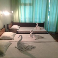 ADIS Holiday Inn Hotel комната для гостей фото 4