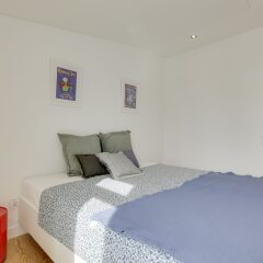 Отель Penthouse with Breathtaking Views Лиссабон комната для гостей