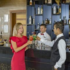 Royal Dragon Hotel – All Inclusive Турция, Сиде - отзывы, цены и фото номеров - забронировать отель Royal Dragon Hotel – All Inclusive онлайн гостиничный бар
