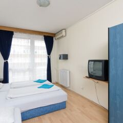 Апартаменты Peter's Apartments комната для гостей фото 8