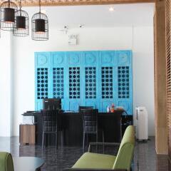 M.U.DEN Patong Phuket Hotel гостиничный бар