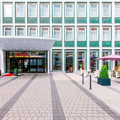 Отель IntercityHotel Hannover бассейн