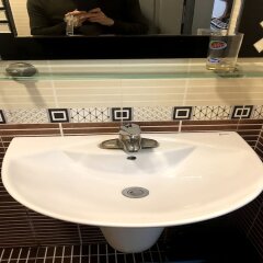OYO 825 Thanh Lap Hotel Ханой ванная