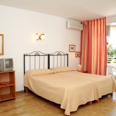 Отель Apartamentos El Coto комната для гостей фото 4