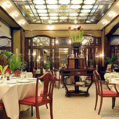Hotel L'Echiquier Opéra Paris MGallery by Sofitel питание