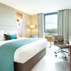 Отель Crowne Plaza London Docklands Лондон комната для гостей