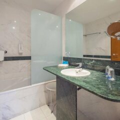 Отель Checkin Valencia Валенсия ванная