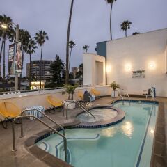 Отель The Kinney Venice Beach бассейн
