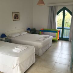 Axiothea Hotel детские мероприятия