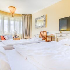 Отель Villa St. Tropez Прага комната для гостей фото 5