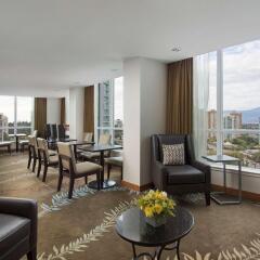 Отель Hilton Vancouver Metrotown Канада, Бурнаби - отзывы, цены и фото номеров - забронировать отель Hilton Vancouver Metrotown онлайн комната для гостей фото 3
