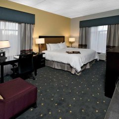 Отель Hampton Inn & Suites Raleigh Downtown США, Роли - отзывы, цены и фото номеров - забронировать отель Hampton Inn & Suites Raleigh Downtown онлайн комната для гостей фото 3