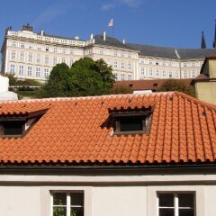 Отель Little Quarter Hostel Чехия, Прага - 11 отзывов об отеле, цены и фото номеров - забронировать отель Little Quarter Hostel онлайн балкон