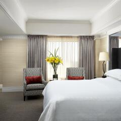 Отель Le Centre Sheraton Montreal Hotel Канада, Монреаль - отзывы, цены и фото номеров - забронировать отель Le Centre Sheraton Montreal Hotel онлайн комната для гостей