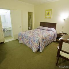 Отель Americas Best Value Inn Озона комната для гостей фото 3