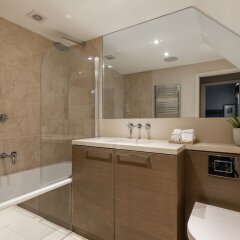 Отель The Luxe Mayfair House ванная