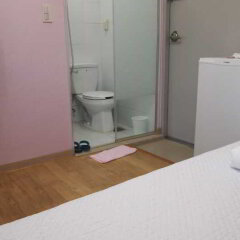 Отель JJ Guesthouse Namdaemun удобства в номере