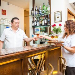 Отель Family Hotel Teteven Болгария, Тетевен - отзывы, цены и фото номеров - забронировать отель Family Hotel Teteven онлайн гостиничный бар
