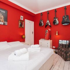 Отель Unique, Quirky 1 Bed in Belsize Park комната для гостей фото 4