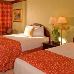 Отель Holiday Inn Resort Montego Bay All-Inclusive Ямайка, Монтего-Бей - 1 отзыв об отеле, цены и фото номеров - забронировать отель Holiday Inn Resort Montego Bay All-Inclusive онлайн комната для гостей фото 4