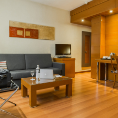 Отель Aparthotel Mariano Cubi Barcelona комната для гостей фото 4