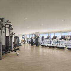 Royal M Hotel & Resort Abu Dhabi фитнесс-зал фото 3