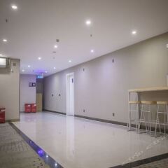 Отель 7days Inn Shenzhen Zhuzilin Subway Station Китай, Шэньчжэнь - отзывы, цены и фото номеров - забронировать отель 7days Inn Shenzhen Zhuzilin Subway Station онлайн парковка