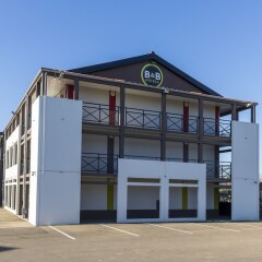 Отель B&B Hôtel Auxerre Bourgogne парковка