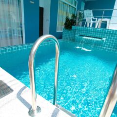 Отель Sea Host Inn Таиланд, Пхукет - отзывы, цены и фото номеров - забронировать отель Sea Host Inn онлайн бассейн фото 3