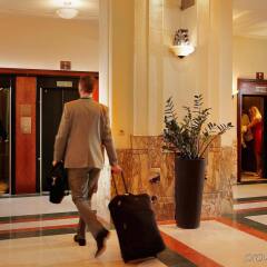 Отель Crowne Plaza Brussels - Le Palace развлечения