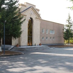 Отель Jermuk Ashkhar (Санаторий Джермук) Армения, Джермук - 2 отзыва об отеле, цены и фото номеров - забронировать отель Jermuk Ashkhar (Санаторий Джермук) онлайн парковка