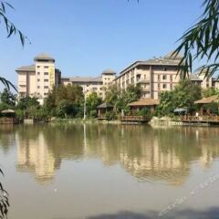Oriental Hotel