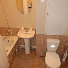 Апартаменты Apartment Hanaka on Akademika Chelomeia ванная фото 2