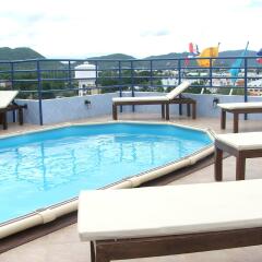 Отель Hua Hin Loft бассейн