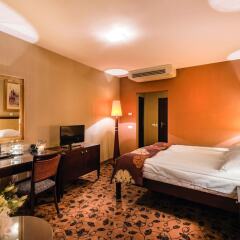 Hotel Astoria удобства в номере