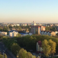Гостиница Apartamenti Proletraskaya 75 в Калининграде отзывы, цены и фото номеров - забронировать гостиницу Apartamenti Proletraskaya 75 онлайн Калининград балкон