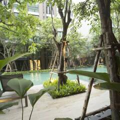 Отель Locals Sukhumvit ThongLor Vtara 36 Бангкок бассейн фото 2