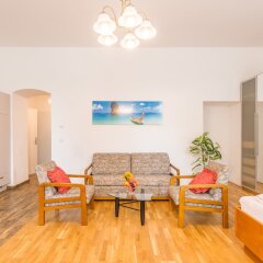 Отель Goldfisch Apartment am Augartenpark Австрия, Вена - отзывы, цены и фото номеров - забронировать отель Goldfisch Apartment am Augartenpark онлайн комната для гостей фото 2