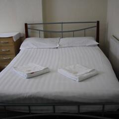 Отель Budget Guest House Лондон комната для гостей