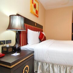 Отель Lucky Palace Бангкок комната для гостей фото 6