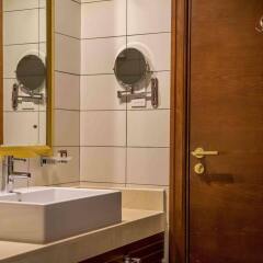 Отель Rayan Hotel Sharjah ОАЭ, Шарджа - отзывы, цены и фото номеров - забронировать отель Rayan Hotel Sharjah онлайн ванная