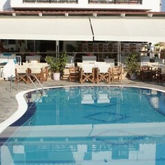 Hotel Milos бассейн фото 3
