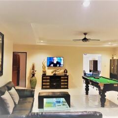 Отель Baan Kanittha - 4 Bedrooms Private Pool Villa детские мероприятия