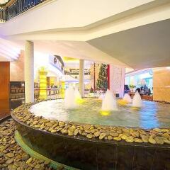 Metropolitan Yijing Hotel - Dongguan бассейн