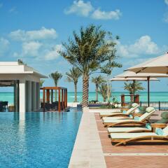 Отель The St. Regis Saadiyat Island Resort, Abu Dhabi бассейн